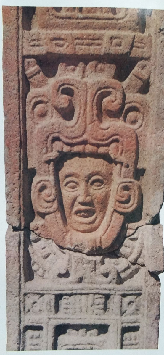 Representación de Quetzalcóatl en la Estela 1 de Xochicalco  
