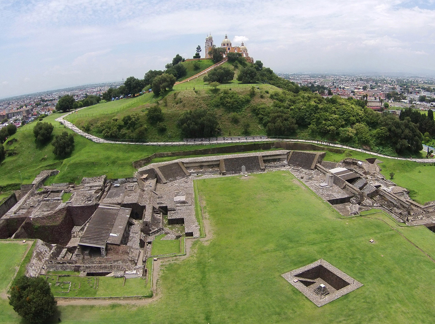 Cholula - Sitio Arqueológico/INAH